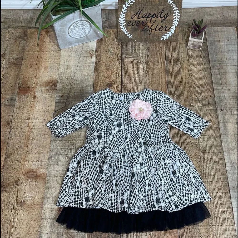 Pippa & Julie • Dress